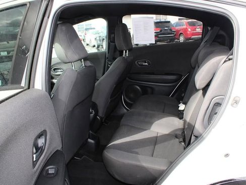 Used 2021 Honda HR-V Sport image 11