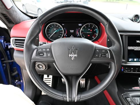 Used 2023 Maserati Levante Trofeo AWD/4WD image 24
