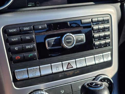 Used 2015 Mercedes-Benz SLK 350 w/ Multimedia Package image 19