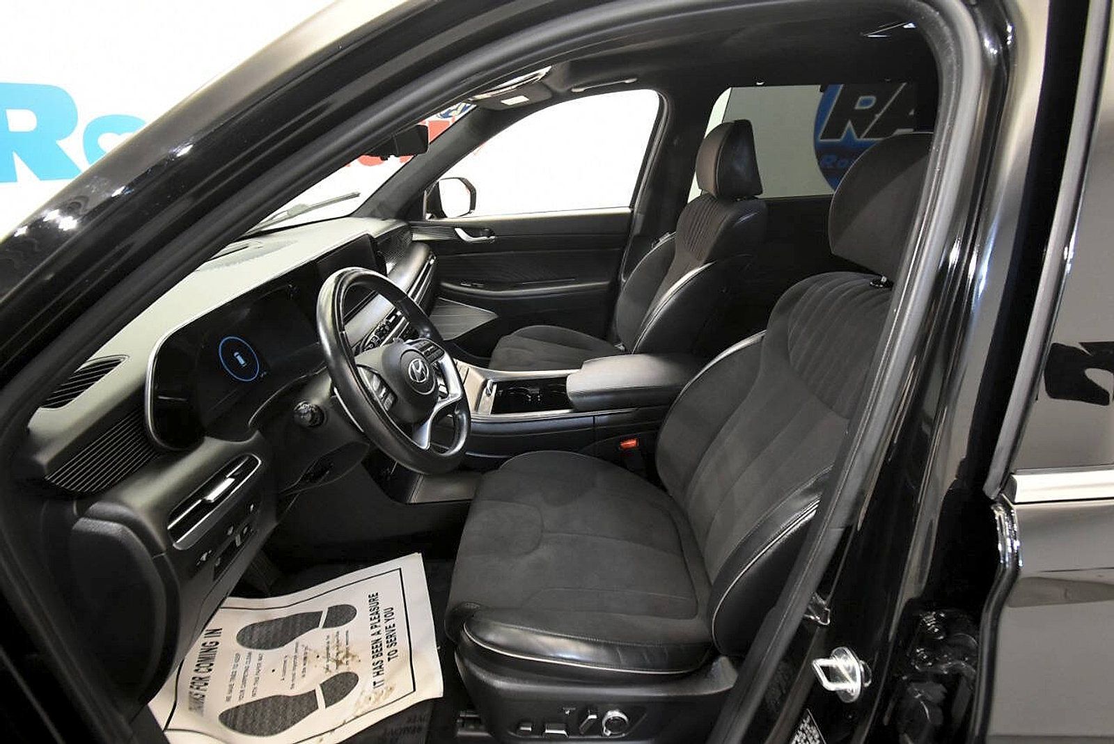 Used 2024 Hyundai Palisade Calligraphy AWD/4WD image 13