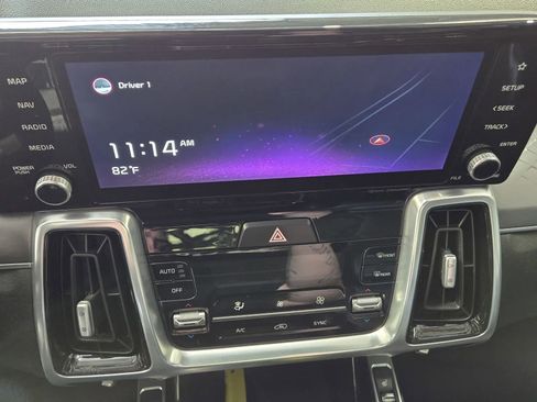 Used 2021 Kia Sorento SX image 21