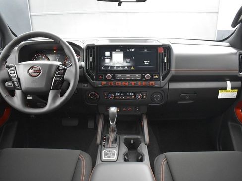 New 2026 Nissan Frontier PRO-4X w/ Pro-4x Convenience Package image 9