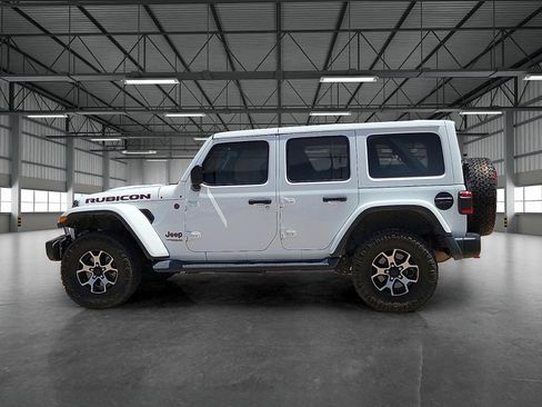 Used 2018 Jeep Wrangler Unlimited Rubicon AWD/4WD image 2