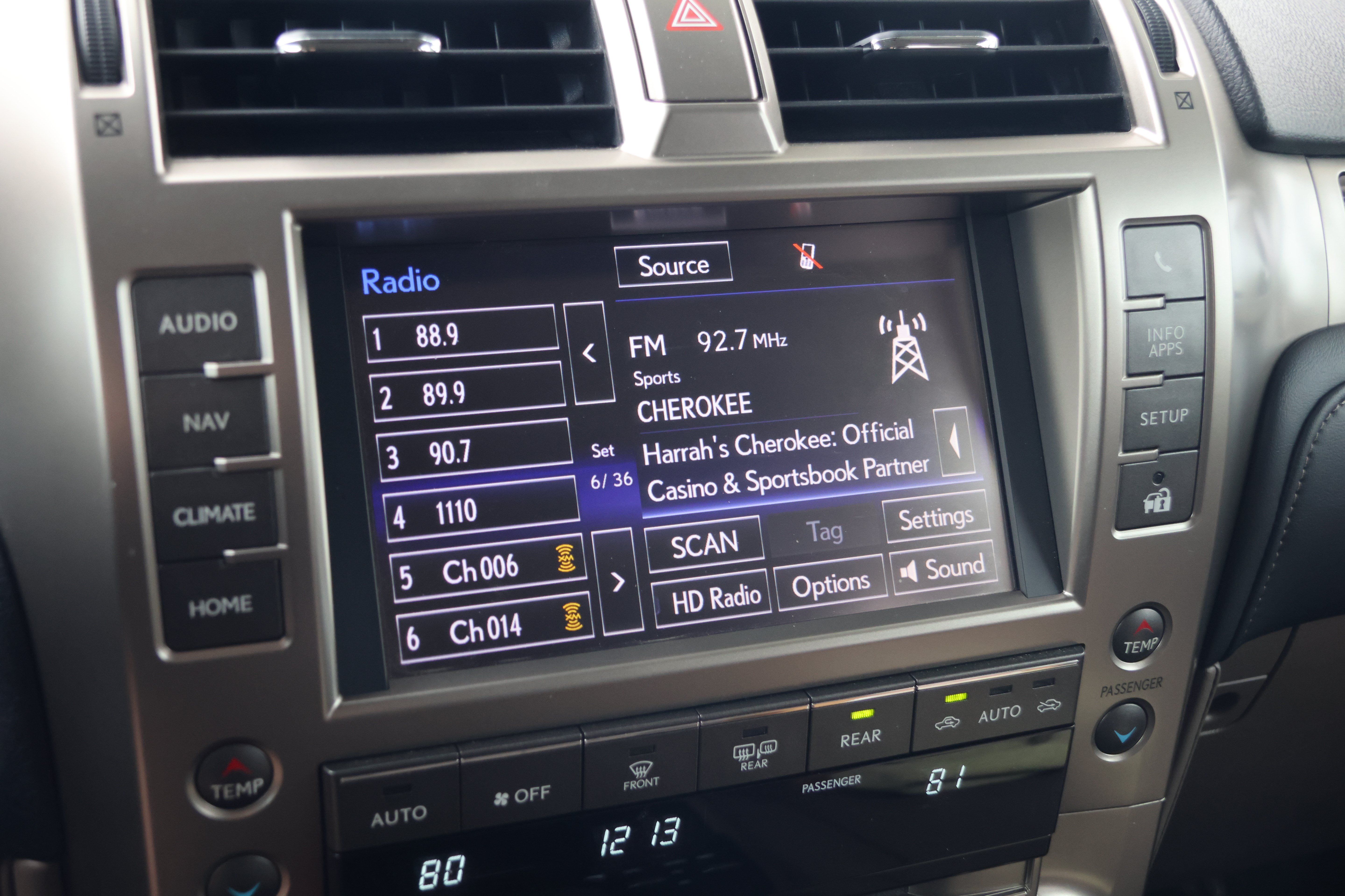 Used 2021 Lexus GX 460 Premium w/ Premium Package AWD/4WD image 24