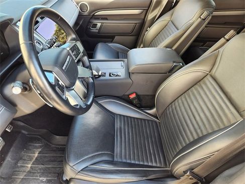 Used 2023 Land Rover Discovery HSE R-Dynamic image 13