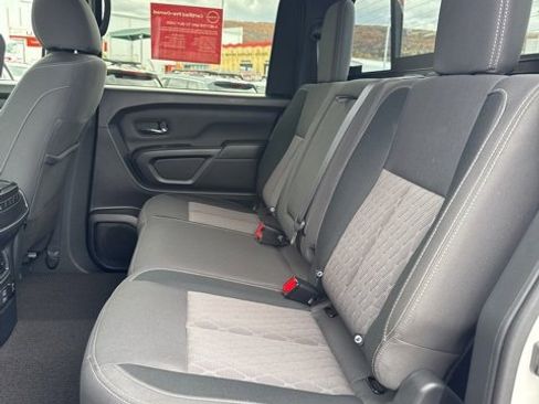 Certified 2024 Nissan Titan SV w/ SV Convenience Package image 11
