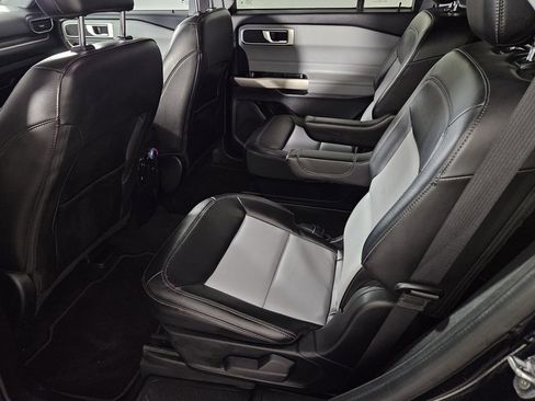 Used 2023 Ford Explorer XLT w/ Equipment Group 202A image 27