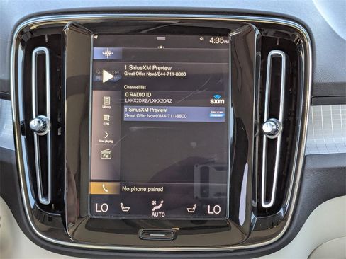 Used 2019 Volvo XC40 T5 Momentum image 16