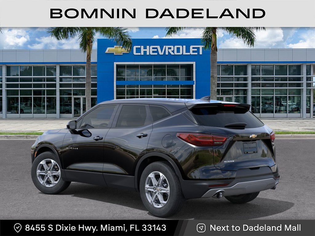 New 2026 Chevrolet Blazer LT FWD image 4