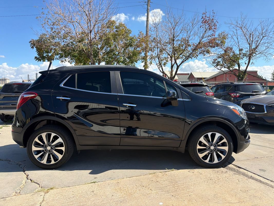 Used 2021 Buick Encore Preferred AWD/4WD image 4