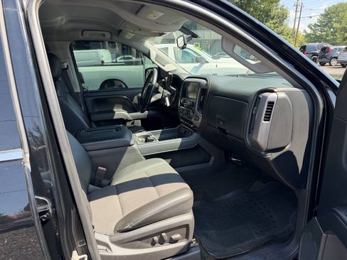 Used 2016 GMC Sierra 1500 SLE w/ All-Terrain Package AWD/4WD image 8