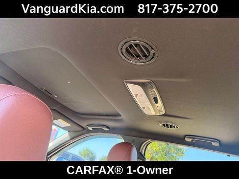 Used 2024 Kia Telluride EX w/ EX Captain's Chair Package FWD image 27