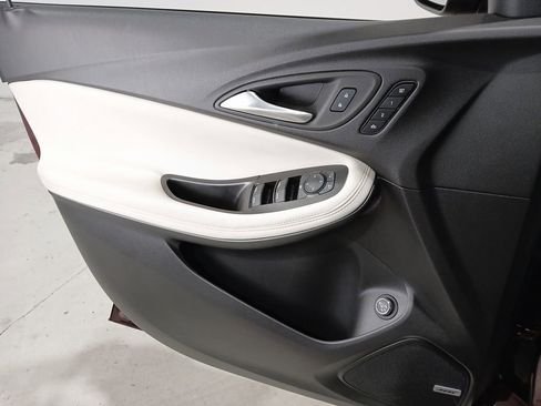Used 2024 Buick Encore GX Avenir w/ Avenir Convenience Package FWD image 30