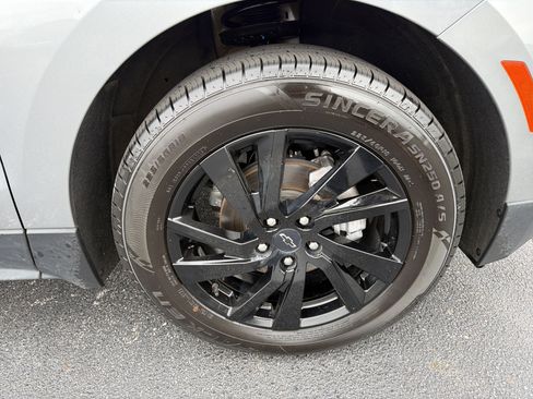 Used 2023 Chevrolet Equinox LS w/ LS Convenience Package image 12