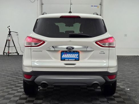 Used 2016 Ford Escape SE w/ SE Chrome Package image 7
