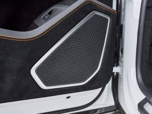 Used 2024 Lamborghini Urus Performante image 42