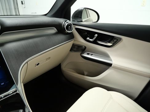Certified 2026 Mercedes-Benz GLC 300 4MATIC image 20