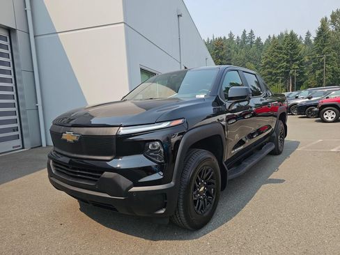Used 2026 Chevrolet Silverado EV W/T AWD/4WD image 3