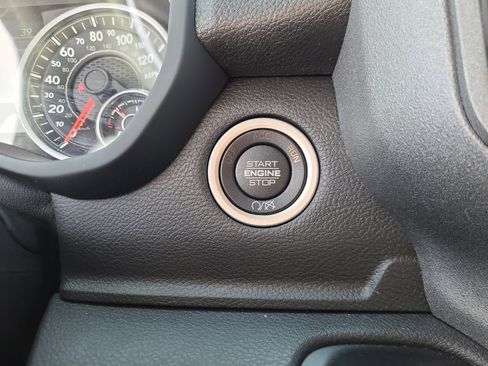 Used 2024 RAM 2500 Tradesman w/ Safety Group image 24