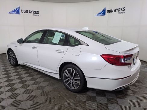 Used 2020 Honda Accord Touring image 3