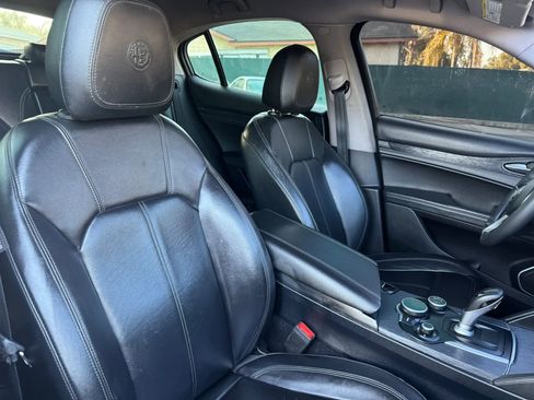 Used 2019 Alfa Romeo Stelvio RWD image 27