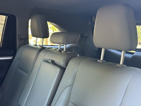 Used 2015 Toyota Highlander XLE FWD image 21