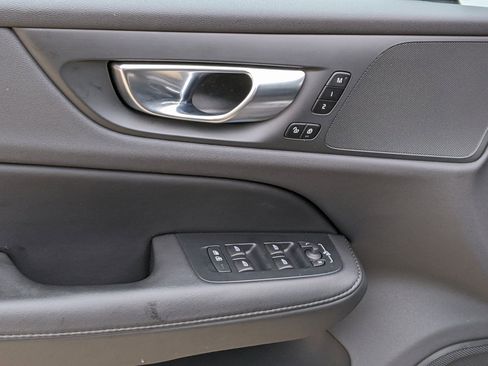 Certified 2025 Volvo V60 B5 Cross Country Plus image 10