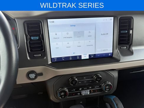 Used 2024 Ford Bronco Wildtrak AWD/4WD image 10