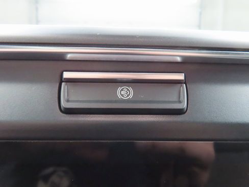 Used 2025 Ford F250 Platinum image 71