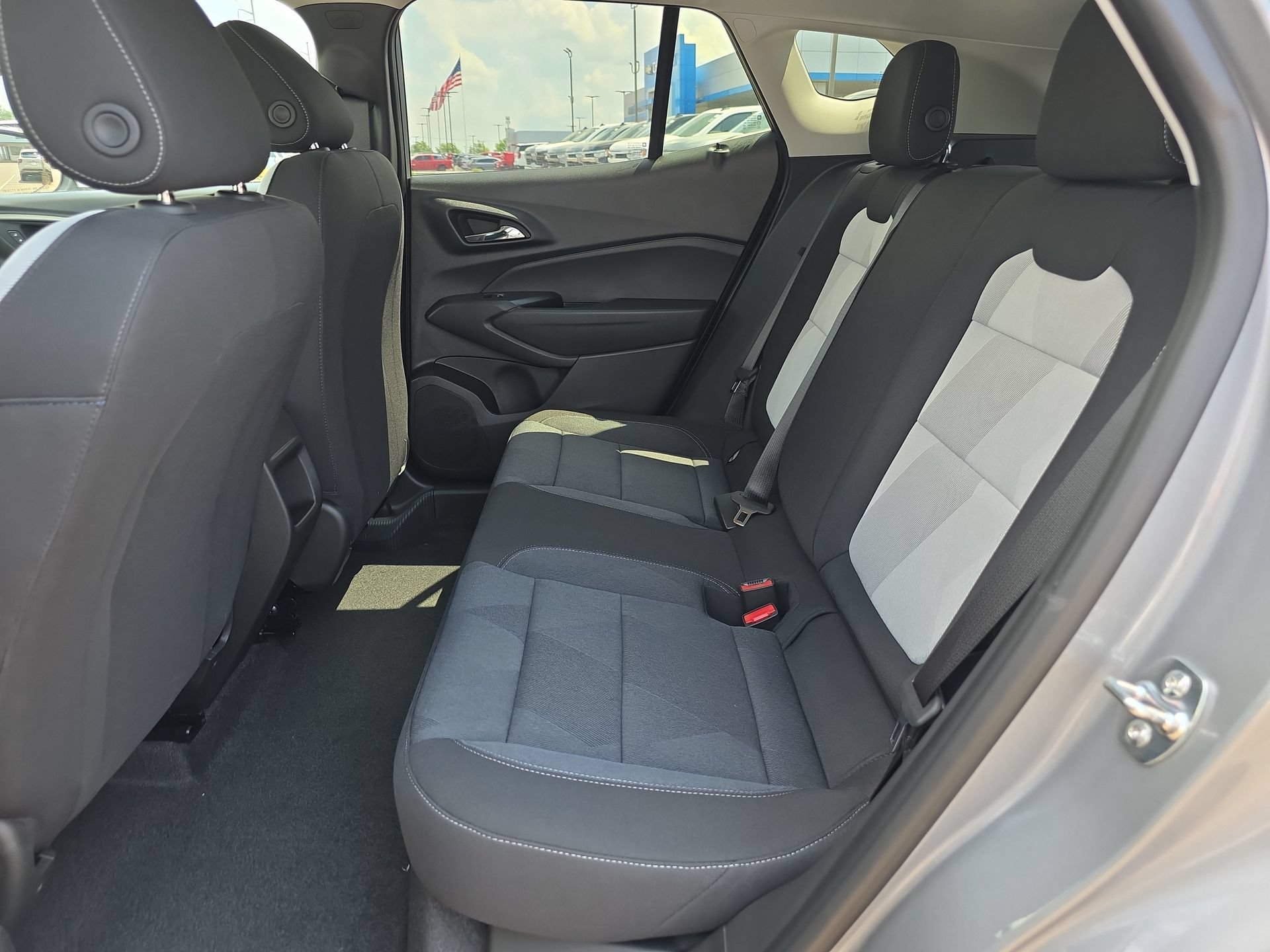 New 2026 Chevrolet Trax LS w/ LS Convenience Package FWD image 11