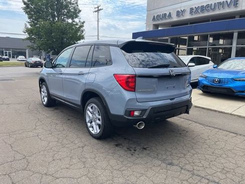 Used 2025 Honda Passport EX-L image 11