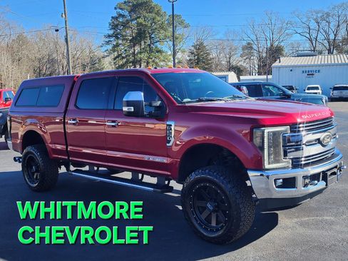 Used 2017 Ford F250 Lariat w/ Chrome Package image 5