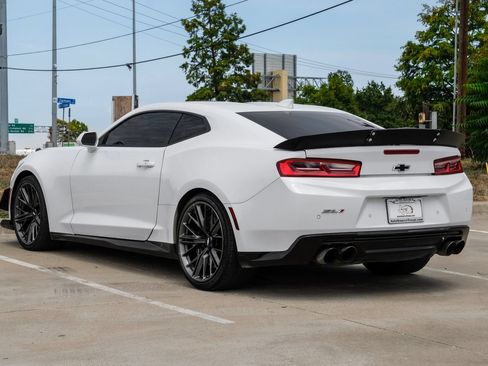 Used 2017 Chevrolet Camaro ZL1 RWD image 9