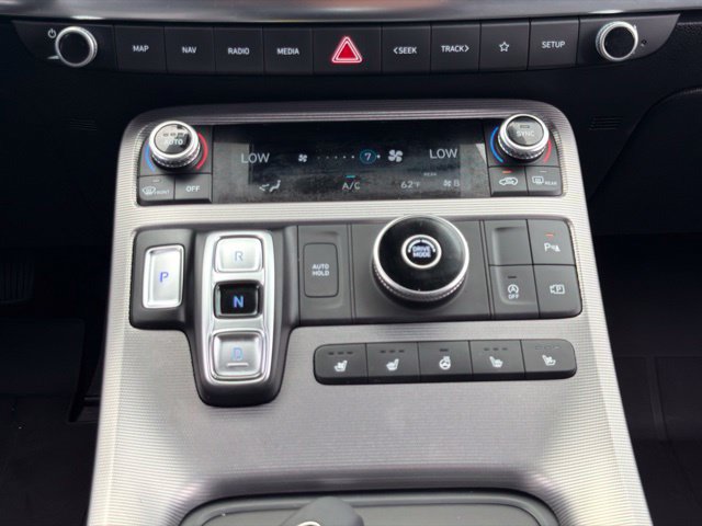 Used 2024 Hyundai Palisade Calligraphy FWD image 17