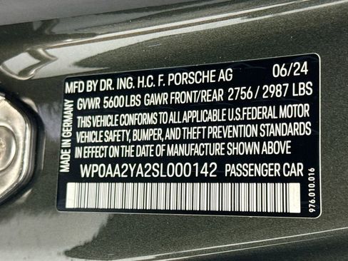 Used 2025 Porsche Panamera RWD image 34