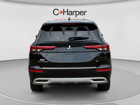 Used 2023 Mitsubishi Outlander SE AWD/4WD image 4