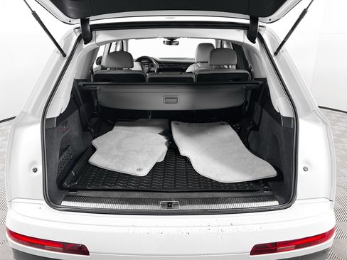 Used 2024 Audi Q7 2.0T Premium Plus image 31