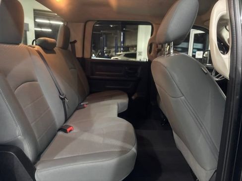 Used 2016 RAM 2500 Tradesman w/ Chrome Appearance Group AWD/4WD image 33