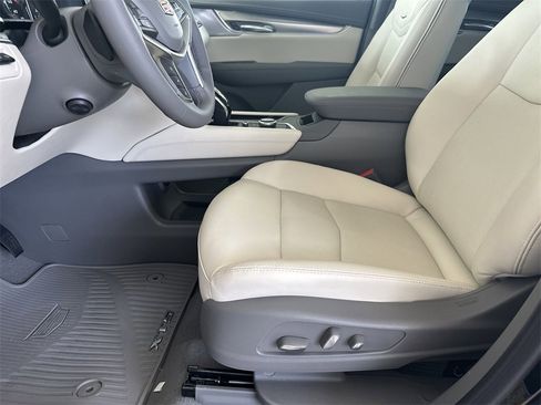 New 2025 Cadillac XT5 Premium Luxury w/ Technology Package image 15