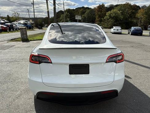 Used 2023 Tesla Model Y Performance AWD/4WD image 4