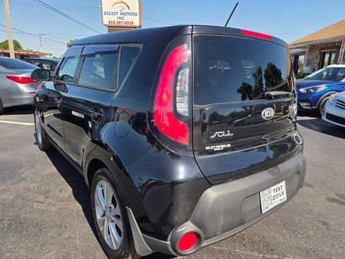 Used 2015 Kia Soul + w/ Primo Package FWD image 4