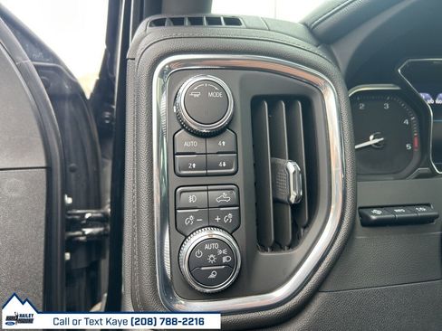 Used 2023 GMC Sierra 3500 Denali w/ Denali Ultimate Package image 24