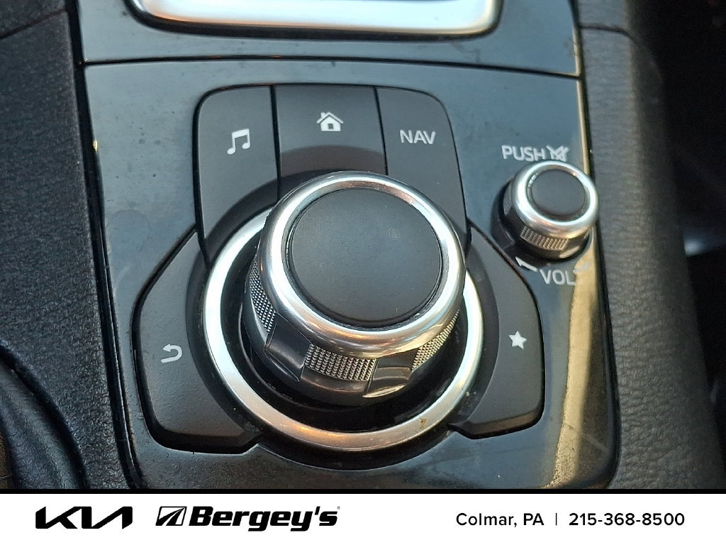 Used 2016 MAZDA MAZDA3 i Touring w/ Popular Equipment Package FWD image 26