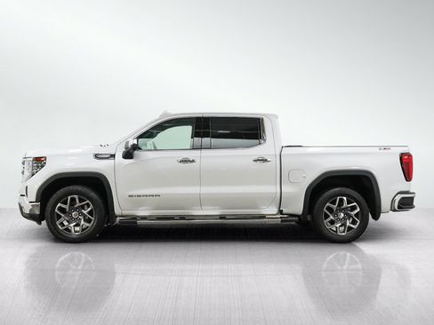 Used 2023 GMC Sierra 1500 SLT AWD/4WD image 2