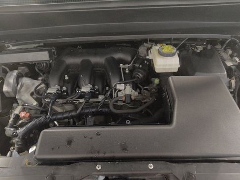 Used 2018 Nissan Pathfinder SL w/ Midnight Edition Package image 30