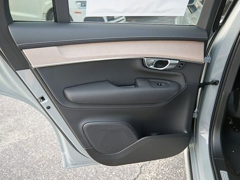 New 2026 Volvo XC90 B6 Plus w/ Protection Package Premier image 16