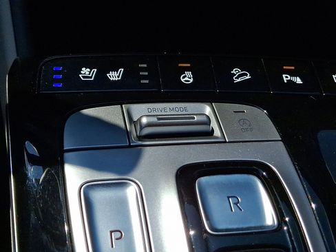 Certified 2024 Hyundai Tucson Limited FWD image 25