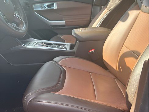 Used 2023 Ford Explorer King Ranch AWD/4WD image 9