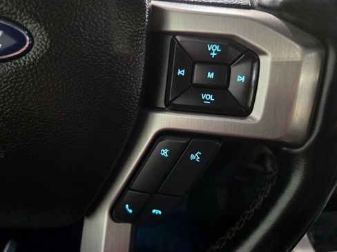 Used 2021 Ford F250 Platinum w/ FX4 Off-Road Package image 46