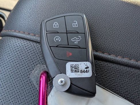 Used 2024 GMC Sierra 2500 AT4 w/ AT4 Premium Plus Package image 33